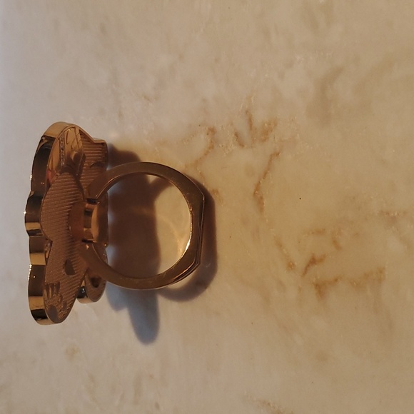 Lilly Pulitzer Critter Phone Ring - Picture 3 of 7